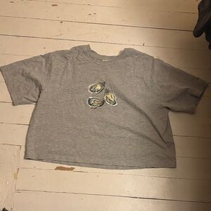 Gray Shirt with Oyster Design